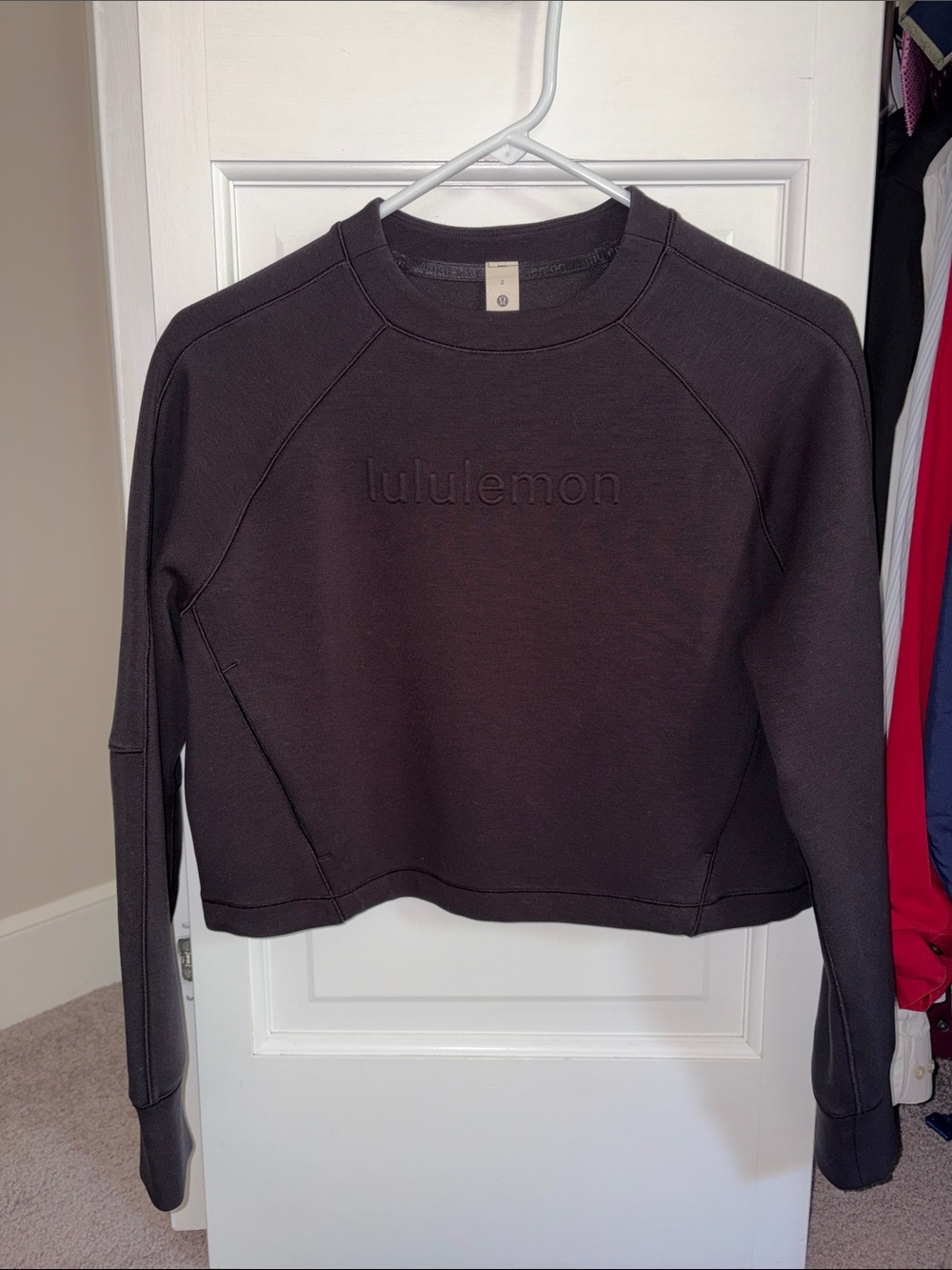 lululemon Athletic Girl’s Black Cropped Crewneck Sweatshirt — Like New!